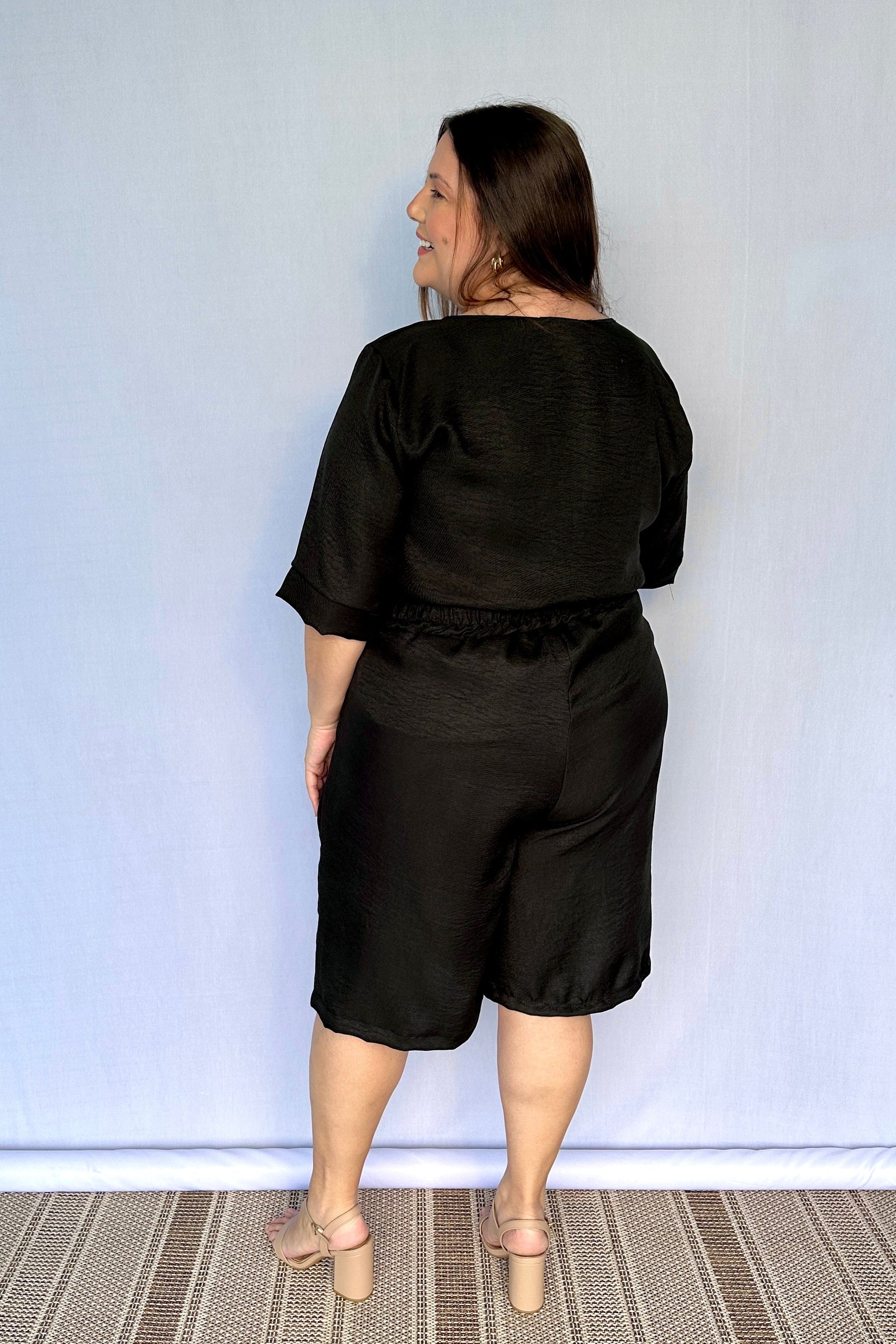 Conjunto Dulce – Blusa Oversized e Bermuda com Bolsos em Linho Light