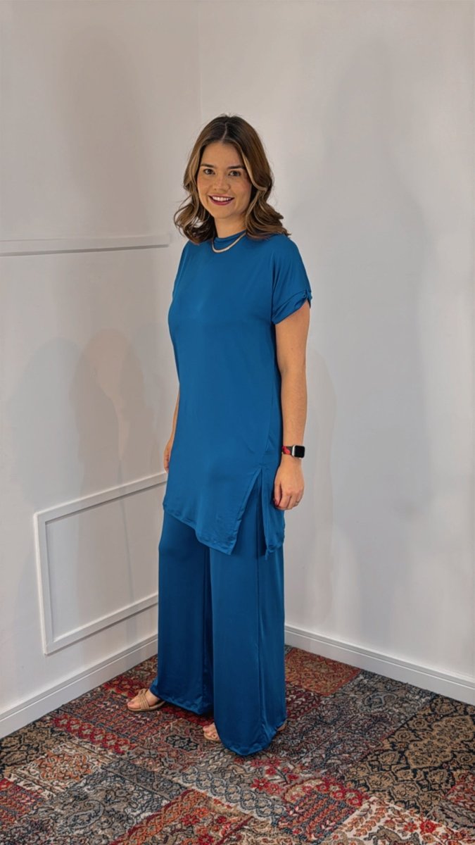 Conjunto Califórnia - Túnica Longa com Fenda Lateral e Calça Pantalona em Malha Confort