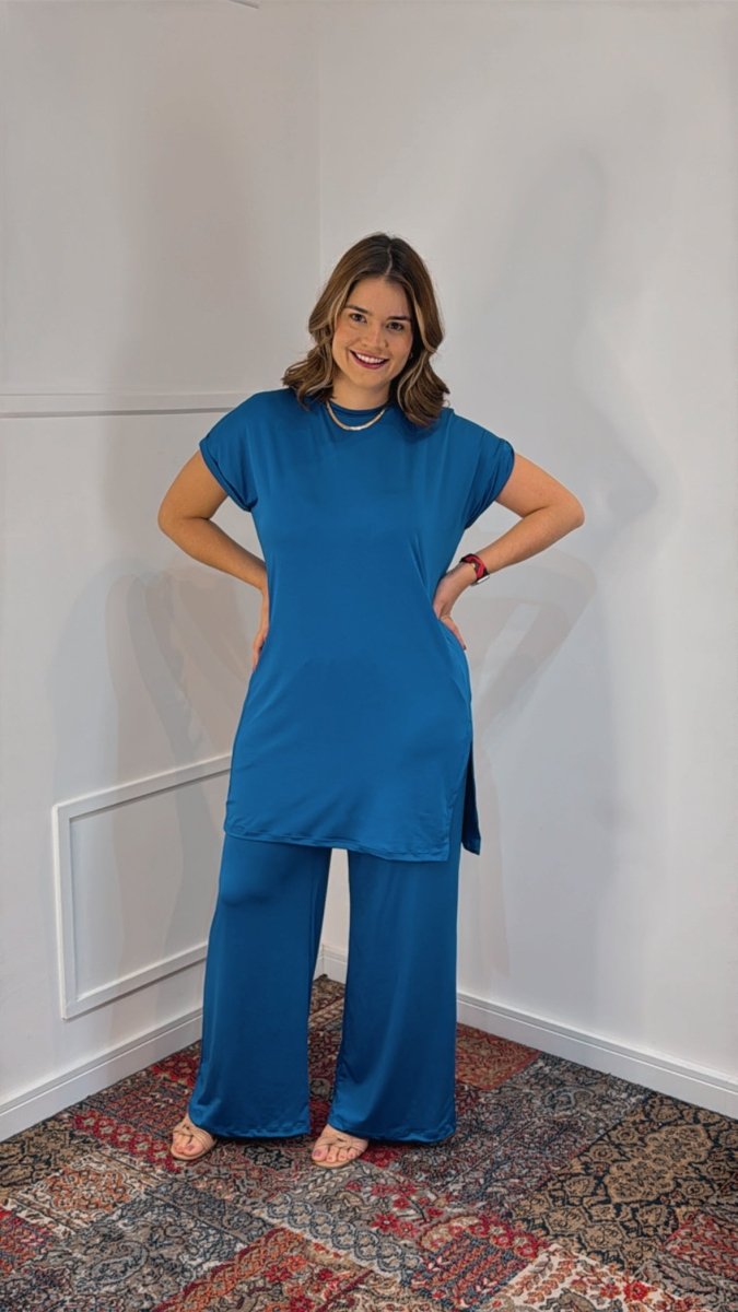 Conjunto Califórnia - Túnica Longa com Fenda Lateral e Calça Pantalona em Malha Confort