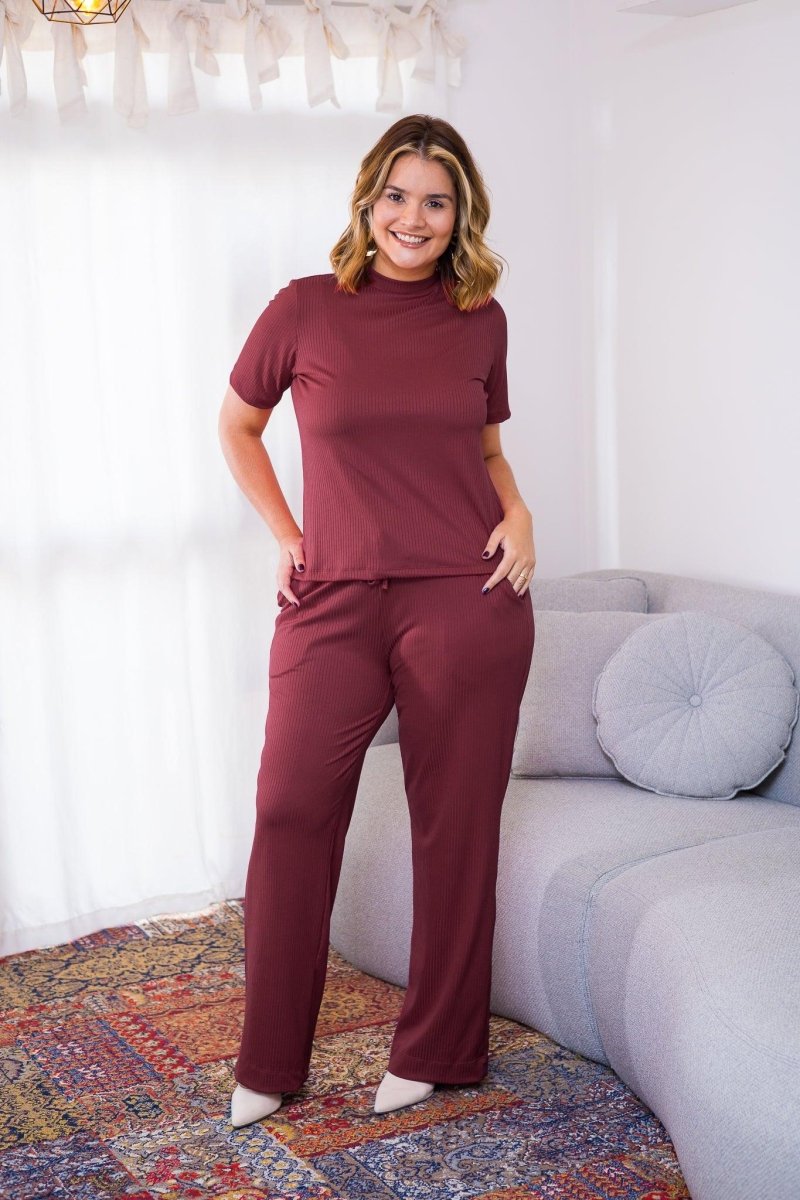 Conjunto Elizabeth - Calça Pantalona em Malha Canelada