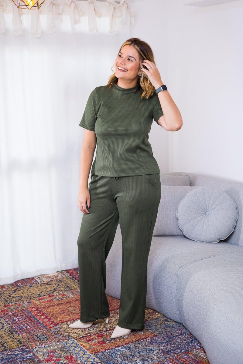 Conjunto Elizabeth - Calça Pantalona em Malha Canelada