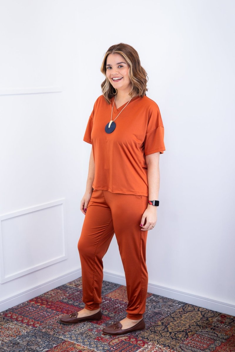 Conjunto Flórida - Malha Confort Calça e Blusa de Gola V