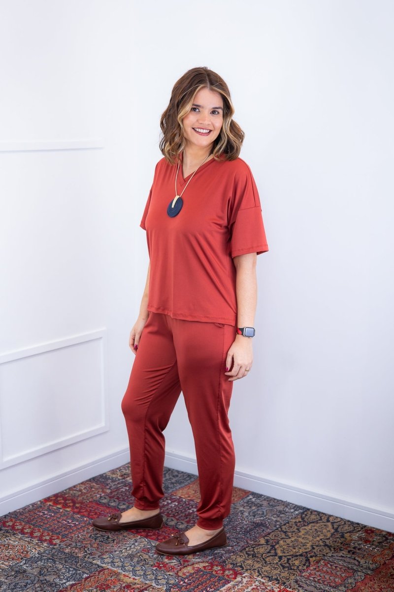 Conjunto Flórida - Malha Confort Calça e Blusa de Gola V