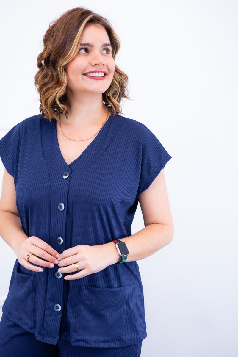 Conjunto Itália - Em Malha Canelada com Colete de Botões e Calça Pantalona