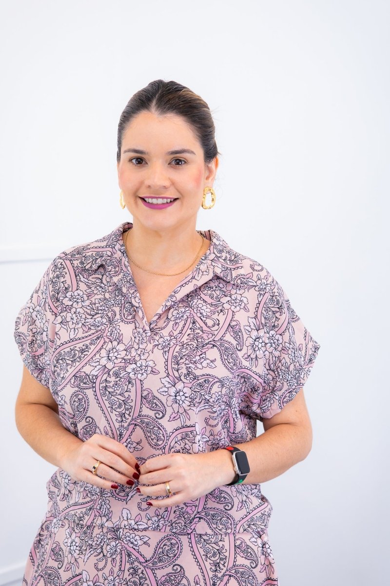 Conjunto Rio – Saia Longa e Blusa com Decote V em Crepe com Caimento Fluido