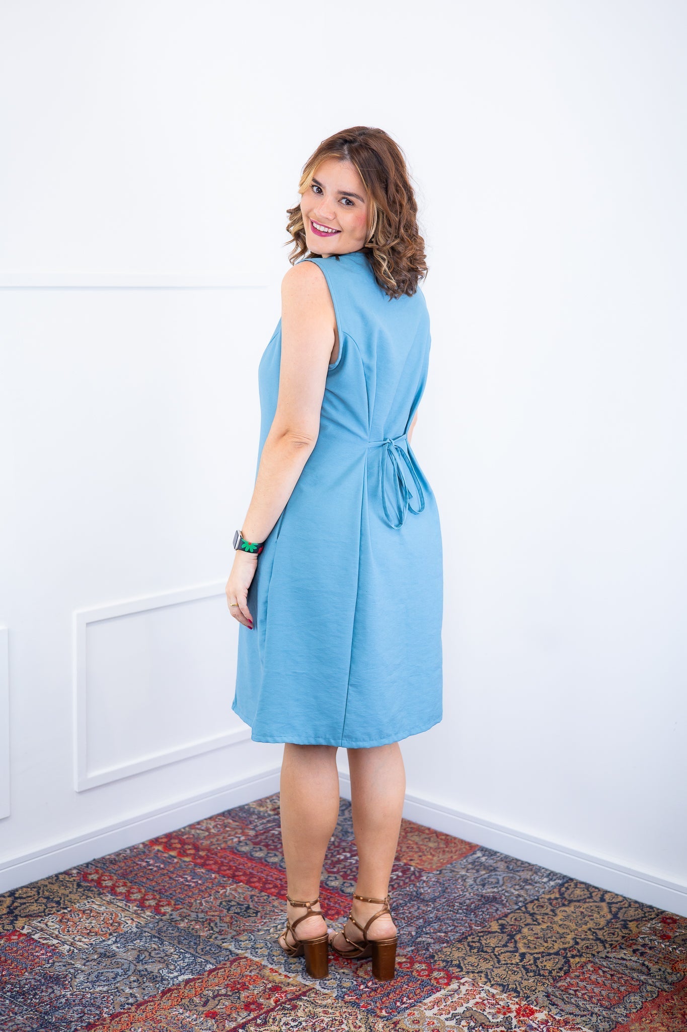Vestido Vanessa – Midi Regata Ajustável em Viscose Marrant