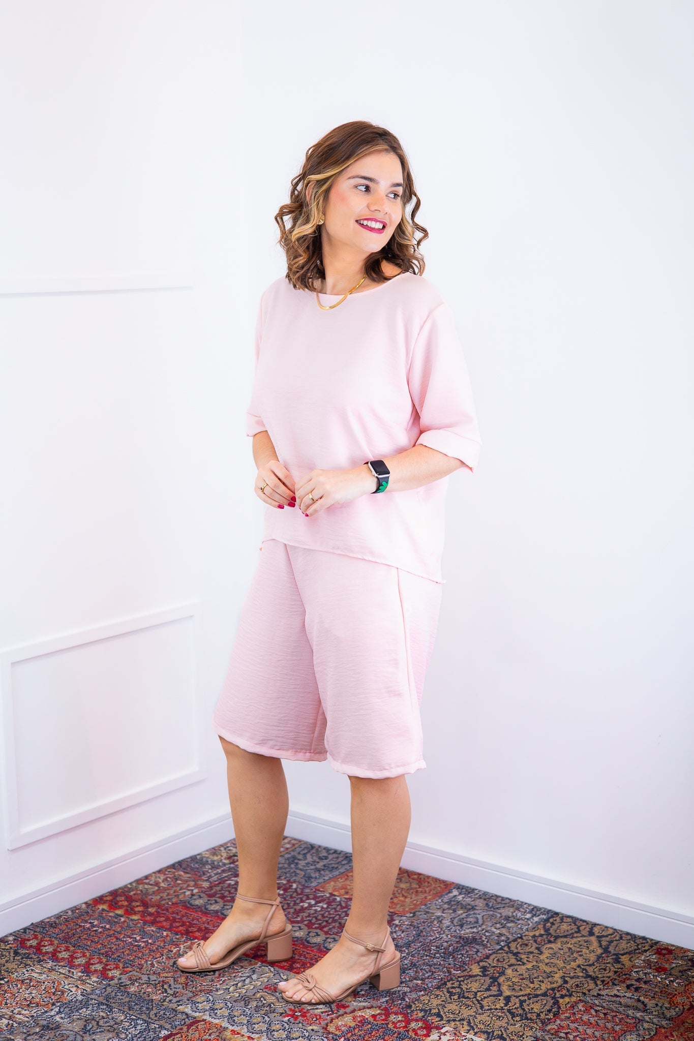 Conjunto Dulce – Blusa Oversized e Bermuda com Bolsos em Linho Light