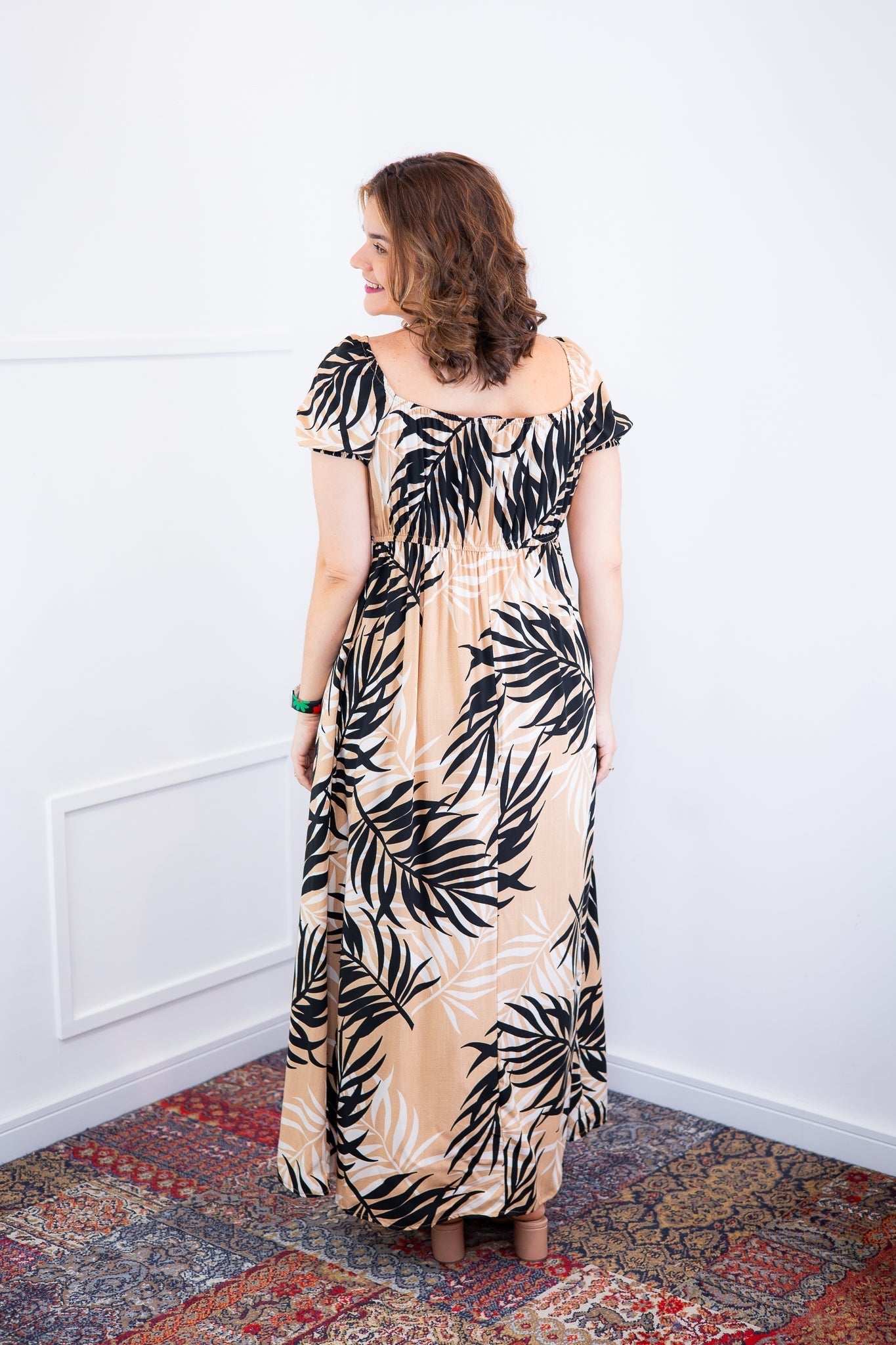 Vestido Longo Cecília – Manga Ciganinha em Viscolinho com Bolsos Laterais