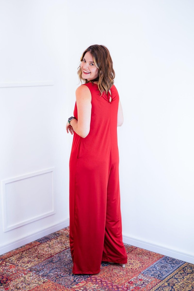 Macacão Aurora - Regata Decote V em Malha Confort