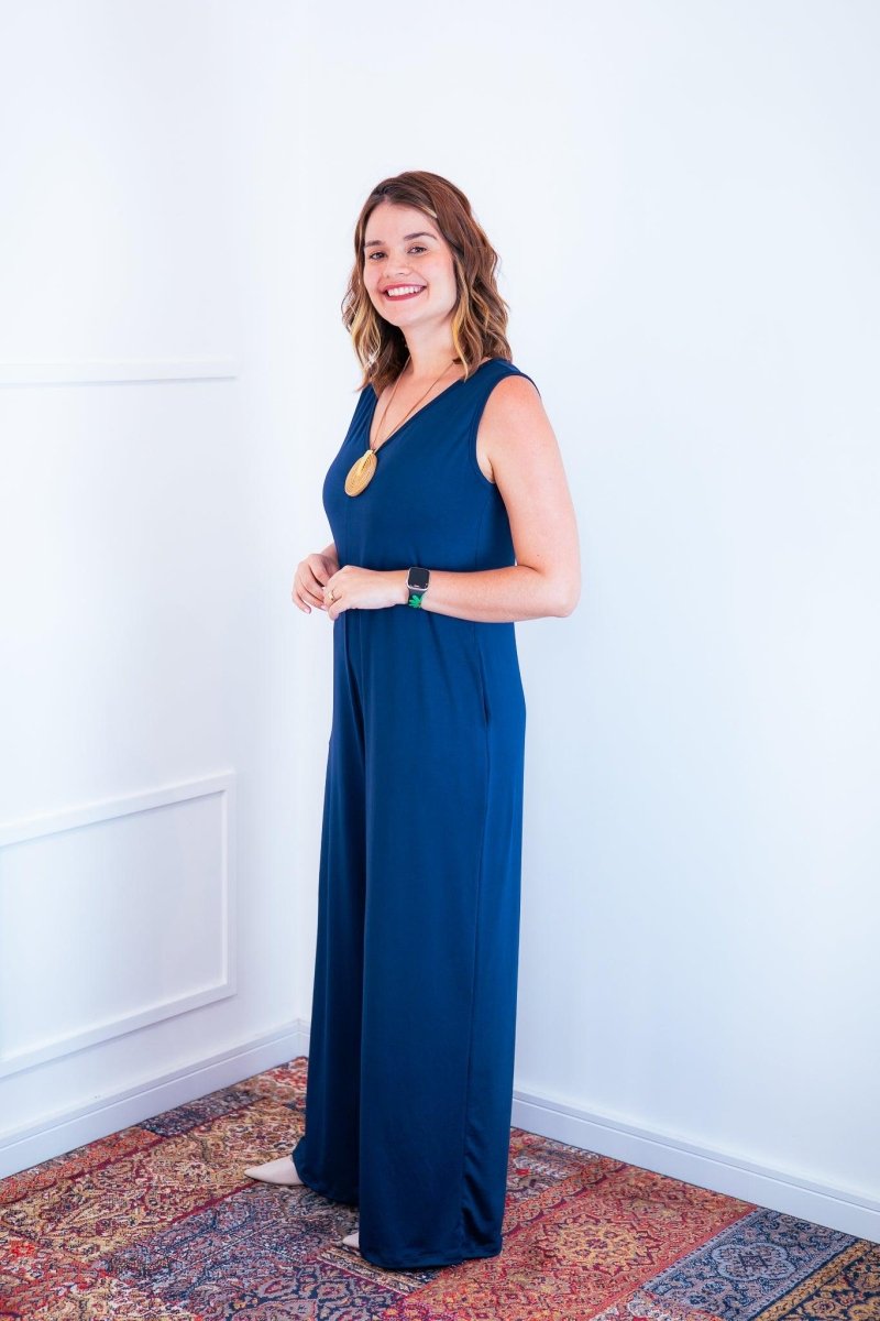 Macacão Aurora - Regata Decote V em Malha Confort