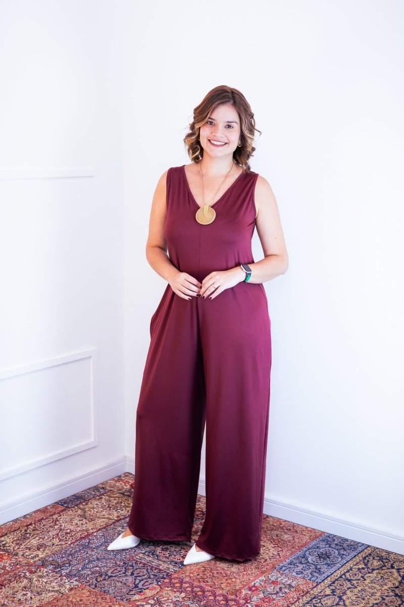 Macacão Aurora - Regata Decote V em Malha Confort