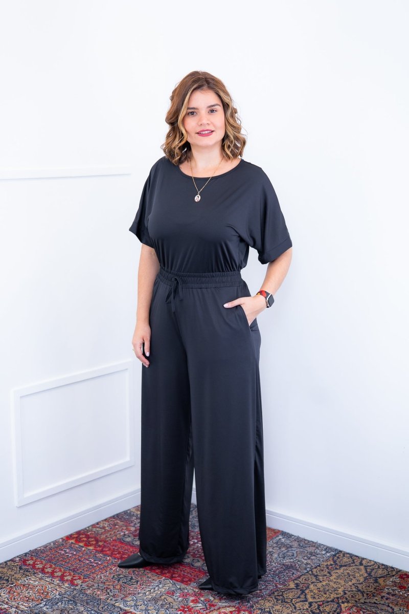 Macacão Isadora - Manga Japonesa com Calça Pantalona