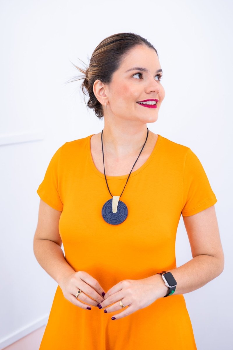 Macacão Origem - Gola Redonda com Barra Triangular em Viscolycra