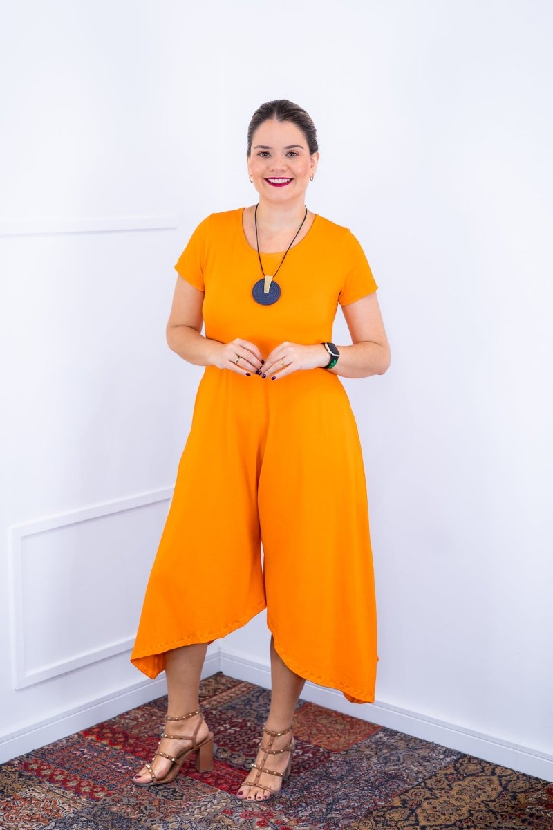 Macacão Origem - Gola Redonda com Barra Triangular em Viscolycra