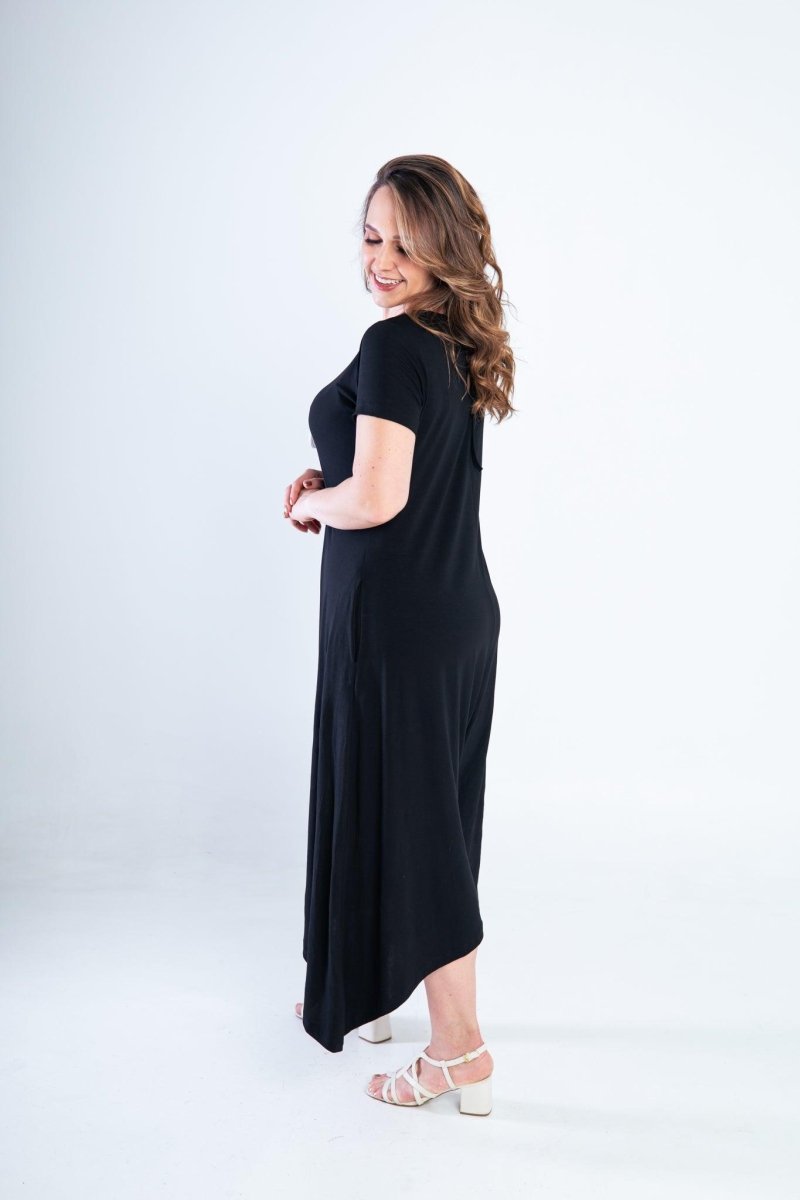 Macacão Origem - Gola Redonda com Barra Triangular em Viscolycra