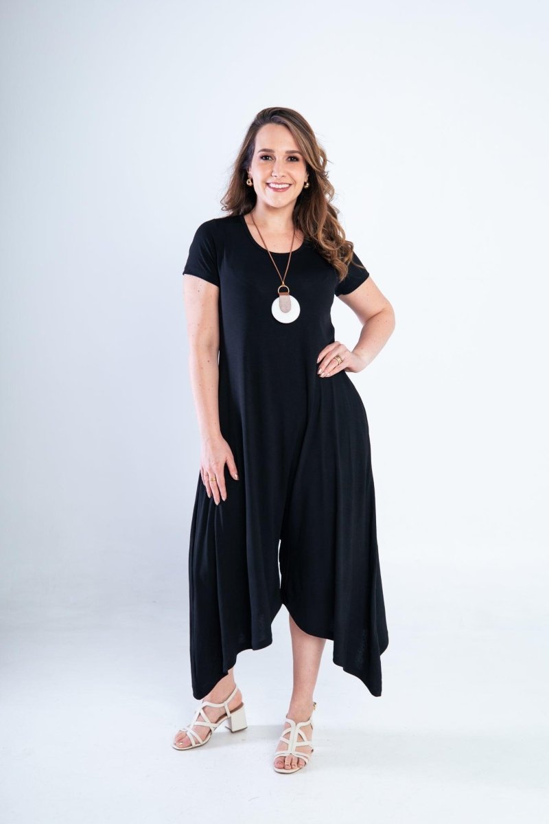 Macacão Origem - Gola Redonda com Barra Triangular em Viscolycra