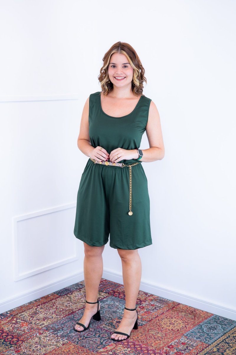 Macaquinho Dani - Regata com Bolsos Midi em Malha Confort