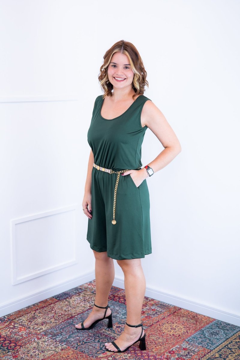 Macaquinho Dani - Regata com Bolsos Midi em Malha Confort