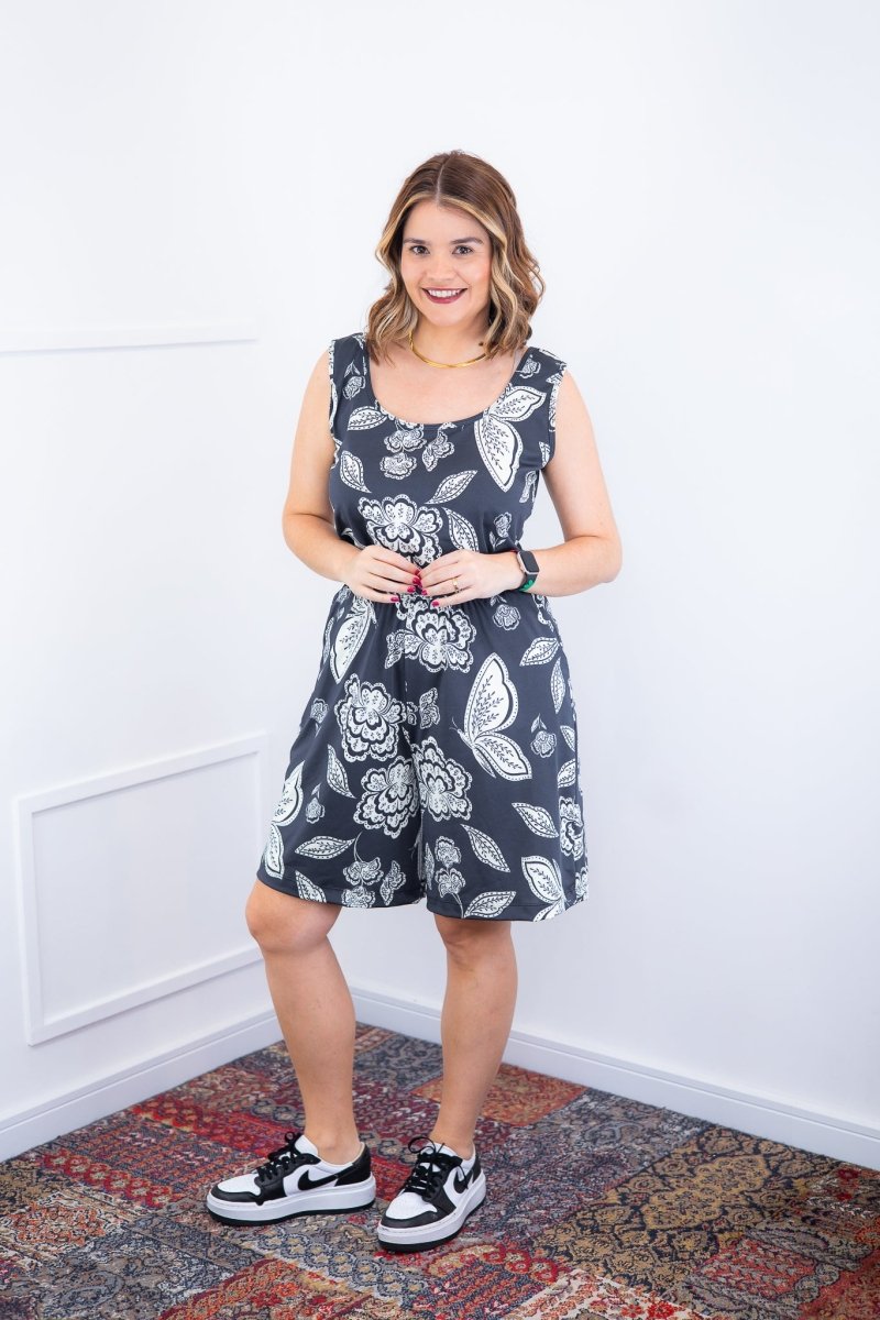 Macaquinho Dani - Regata com Bolsos Midi em Malha Confort Deluxe