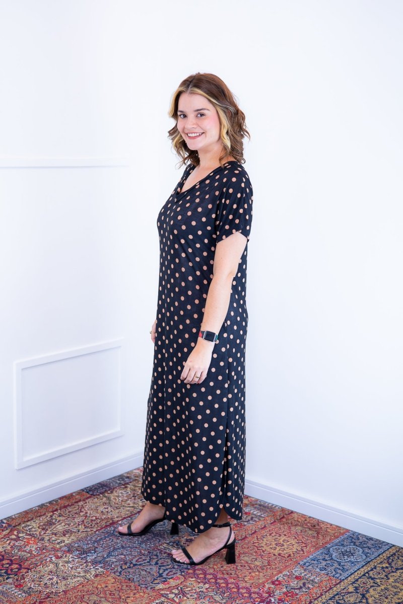 Vestido Antonella – Decote V com Fendas Laterais em Malha Confort