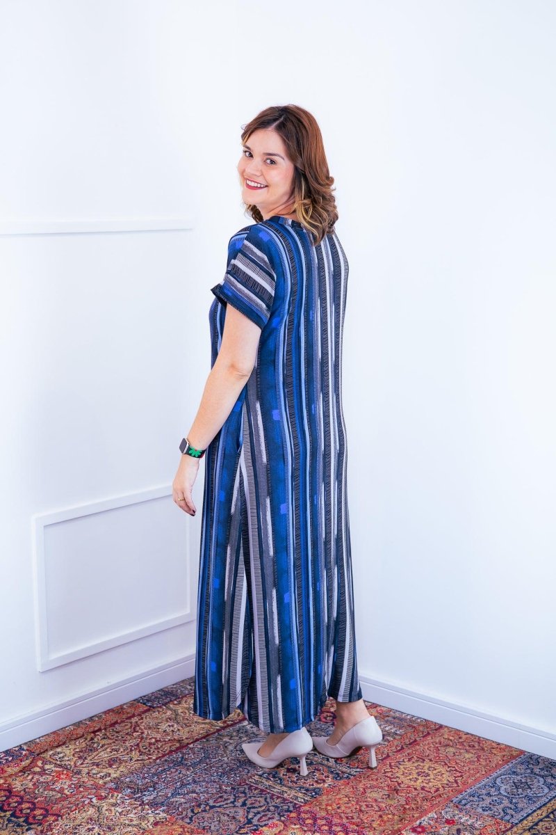 Vestido Antonella – Decote V com Fendas Laterais em Malha Confort