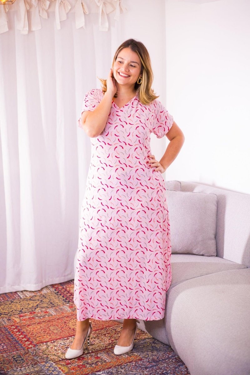 Vestido Antonella – Decote V com Fendas Laterais em Malha Confort