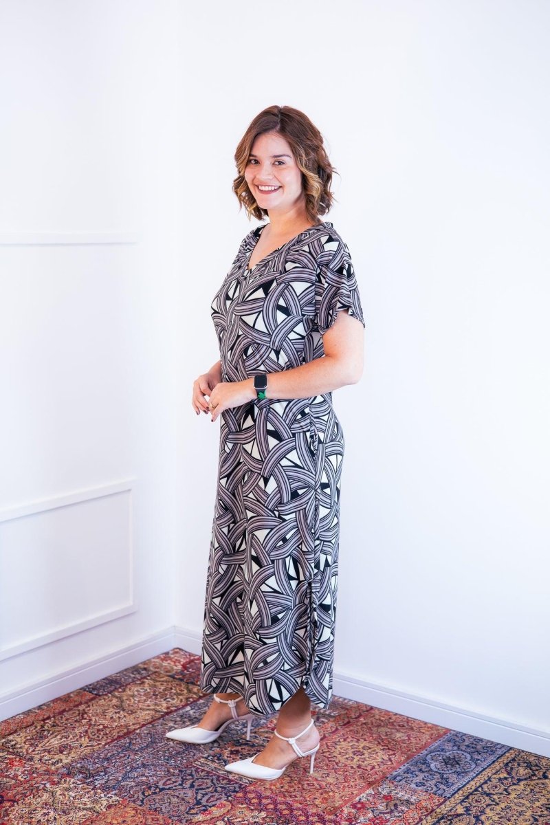 Vestido Antonella – Decote V com Fendas Laterais em Malha Confort