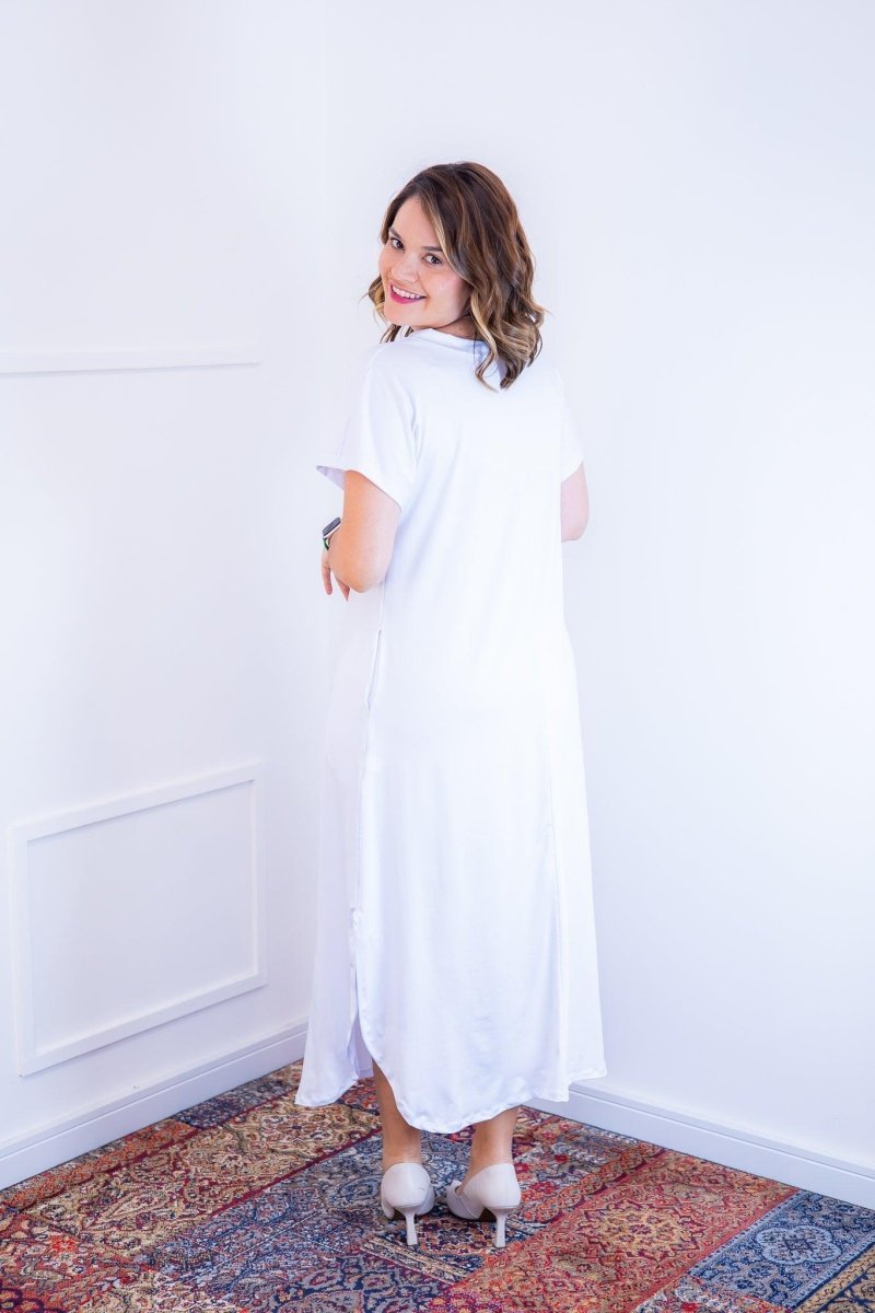 Vestido Antonella – Decote V com Fendas Laterais em Malha Confort