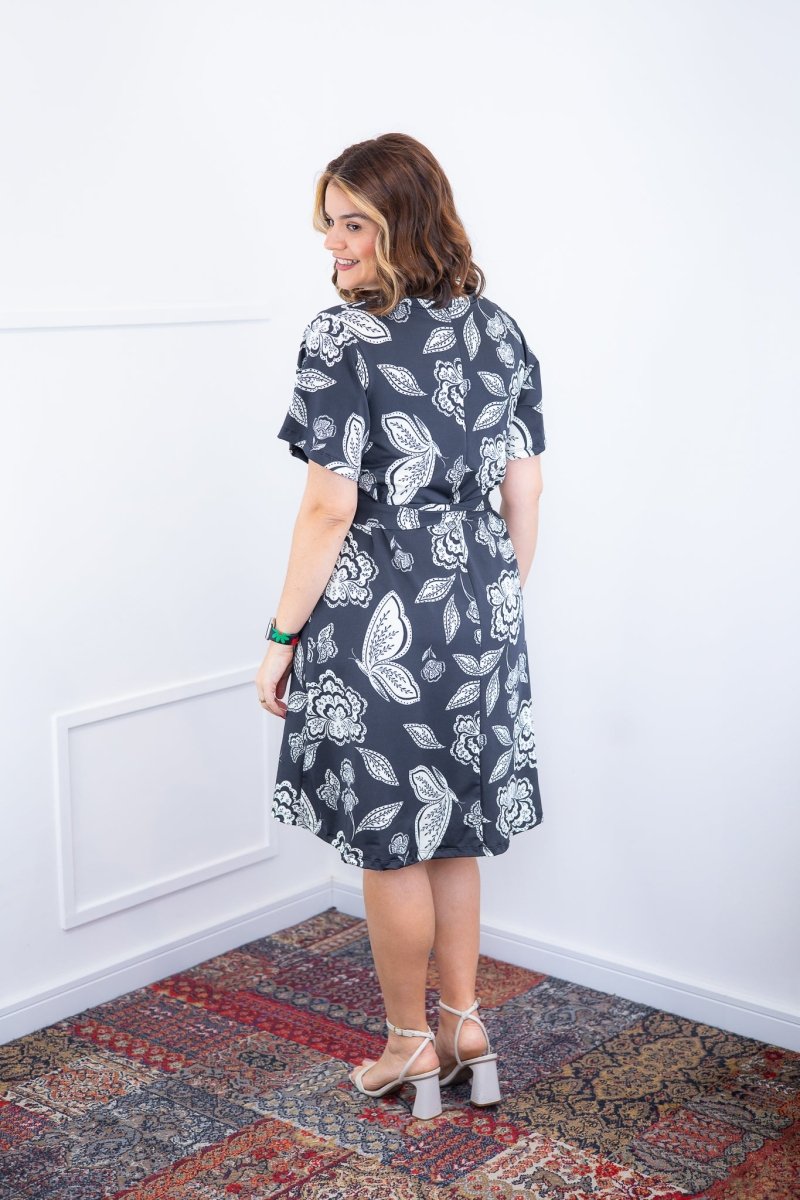 Vestido Letícia – Midi com Gola V em Malha Confort Deluxe