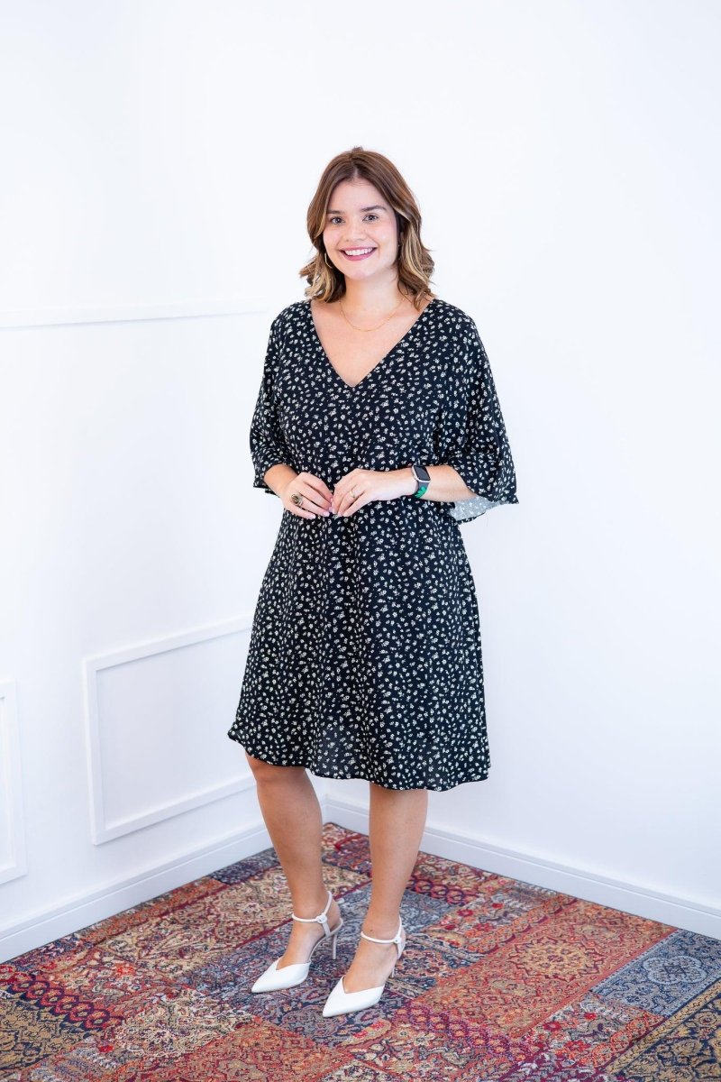 Vestido Sabrina - Decote V Manga Morcego em Viscolinho