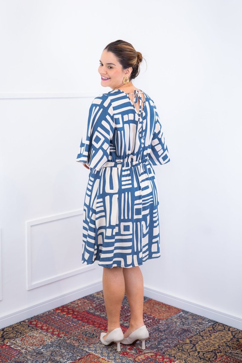 Vestido Sabrina - Decote V Manga Morcego em Viscolinho