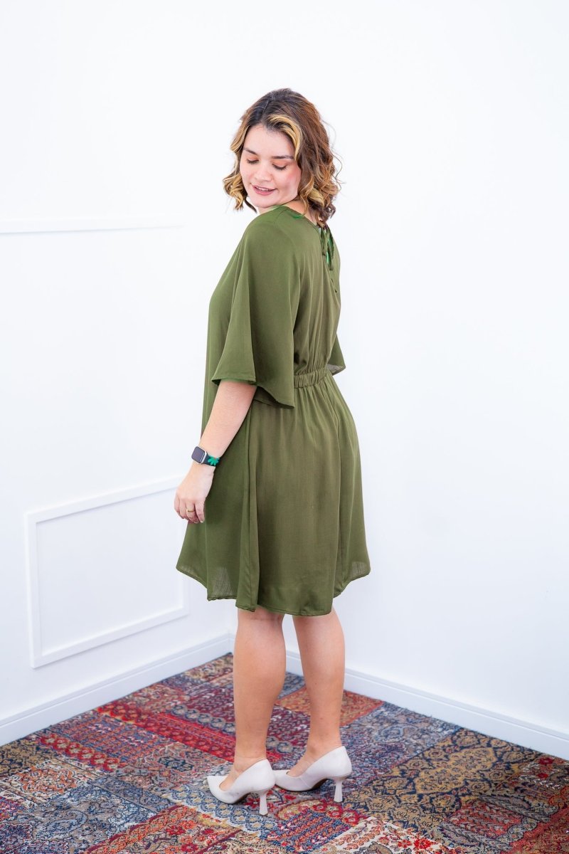 Vestido Sabrina - Decote V Manga Morcego em Viscolinho