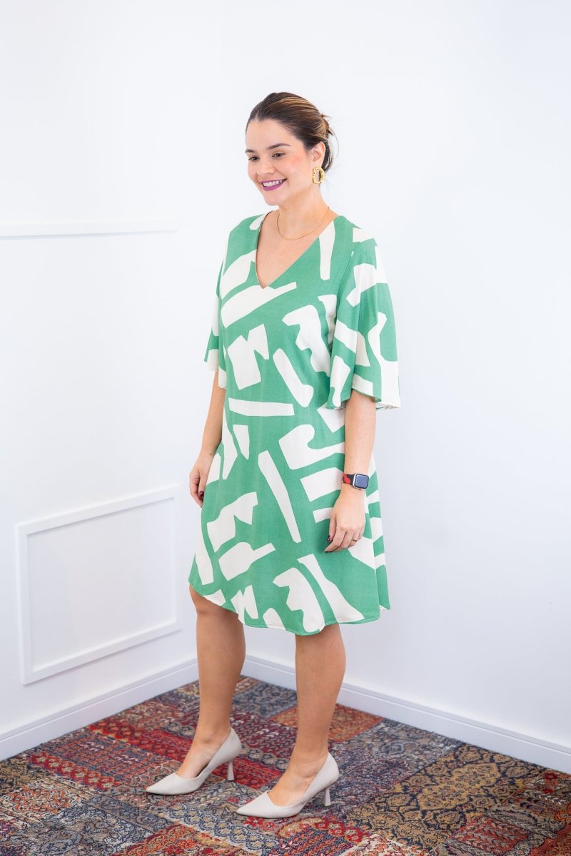 Vestido Sabrina - Decote V Manga Morcego em Viscolinho