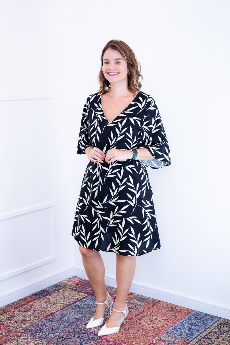 Vestido Sabrina - Decote V Manga Morcego em Viscolinho