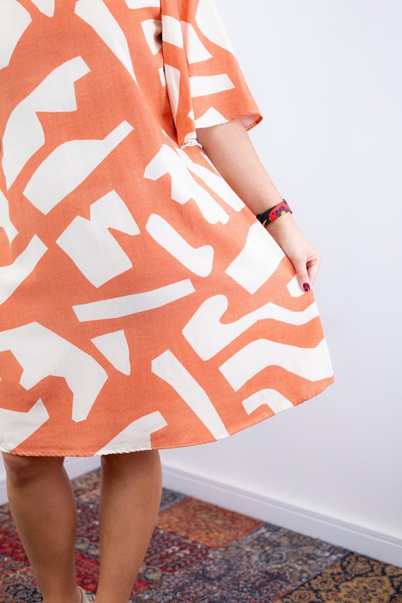 Vestido Sabrina - Decote V Manga Morcego em Viscolinho