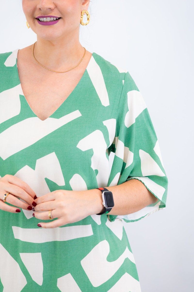 Vestido Sabrina - Decote V Manga Morcego em Viscolinho