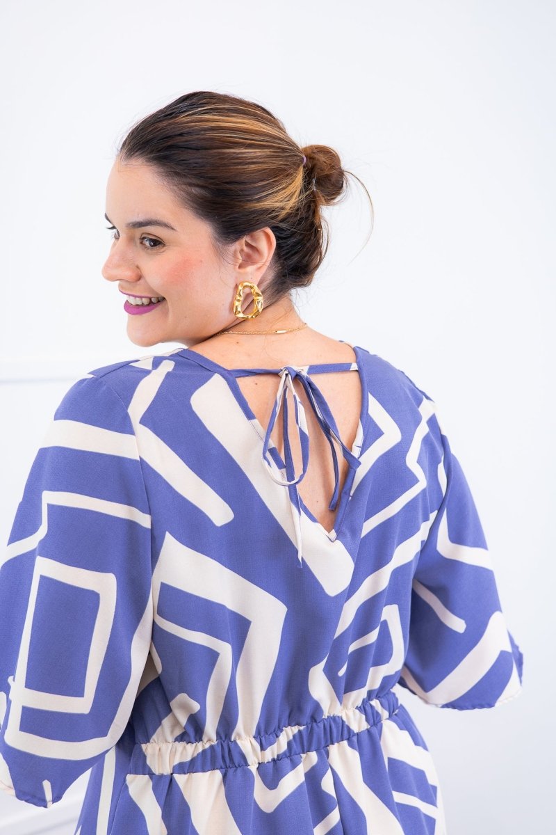 Vestido Sabrina - Decote V Manga Morcego em Viscolinho