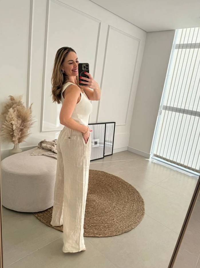 Calça Ana Reta com Pregas Linho Italiano