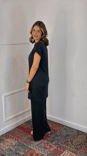 Conjunto Califórnia - Túnica Longa com Fenda Lateral e Calça Pantalona em Malha Confort