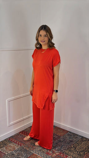 Conjunto Califórnia - Túnica Longa com Fenda Lateral e Calça Pantalona em Malha Confort