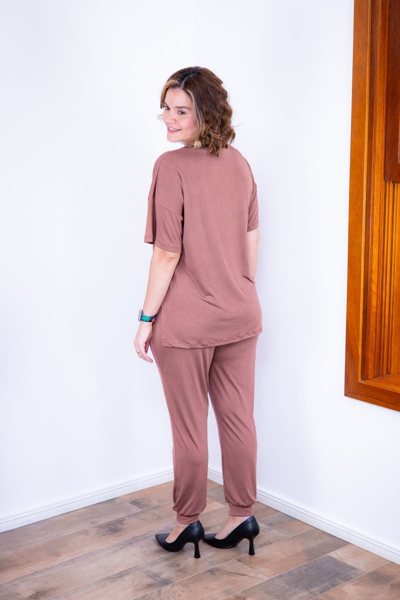 Conjunto Flórida - Malha Confort Calça e Blusa de Gola V