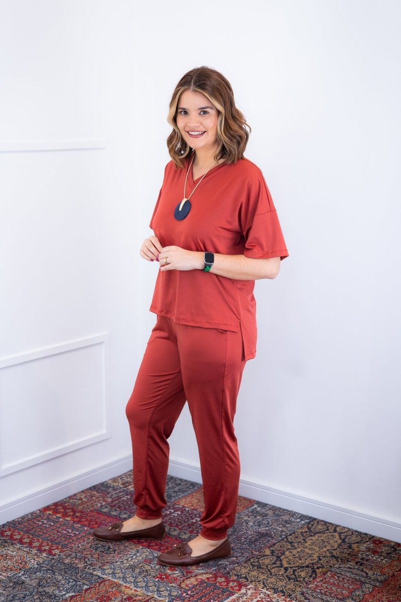 Conjunto Flórida - Malha Confort Calça e Blusa de Gola V