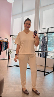 Conjunto Flórida - Malha Confort Calça e Blusa de Gola V