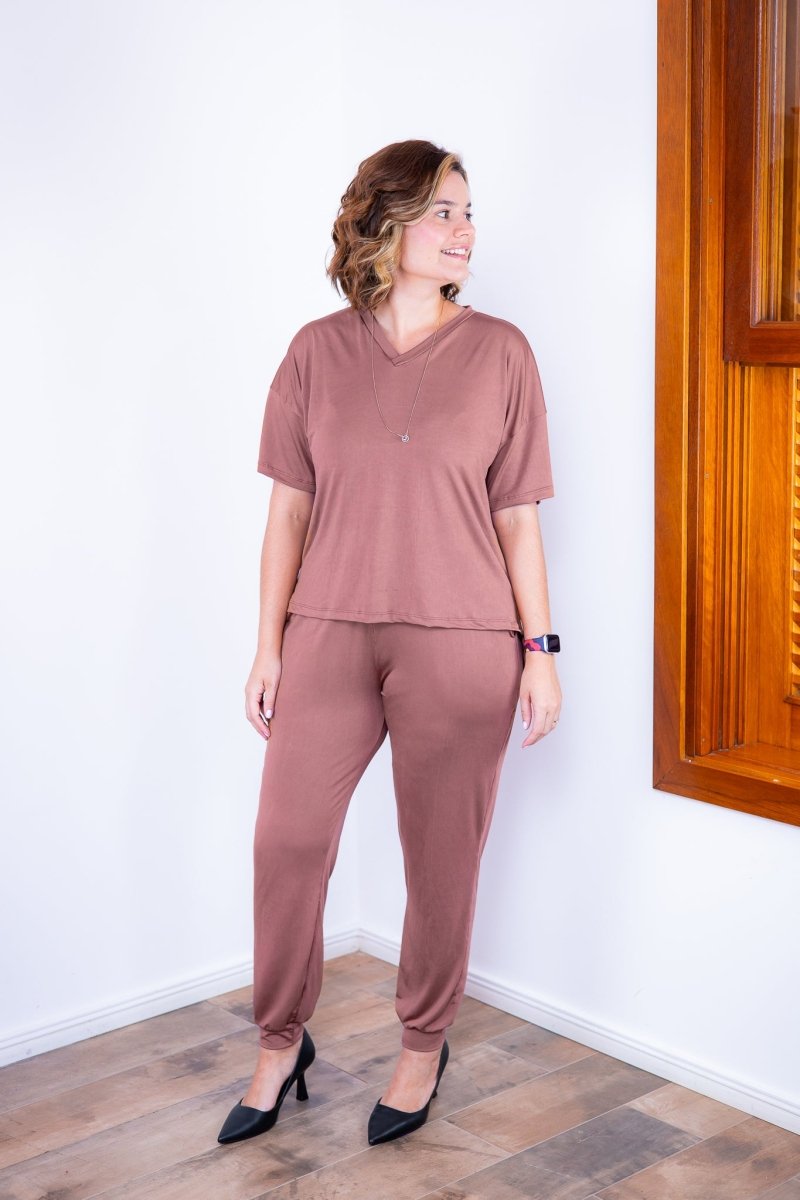 Conjunto Flórida - Malha Confort Calça e Blusa de Gola V