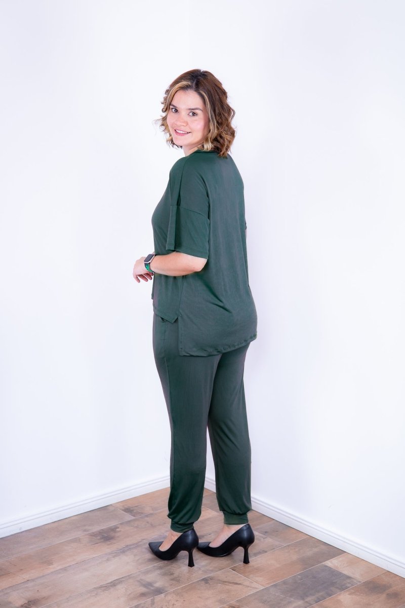 Conjunto Flórida - Malha Confort Calça e Blusa de Gola V