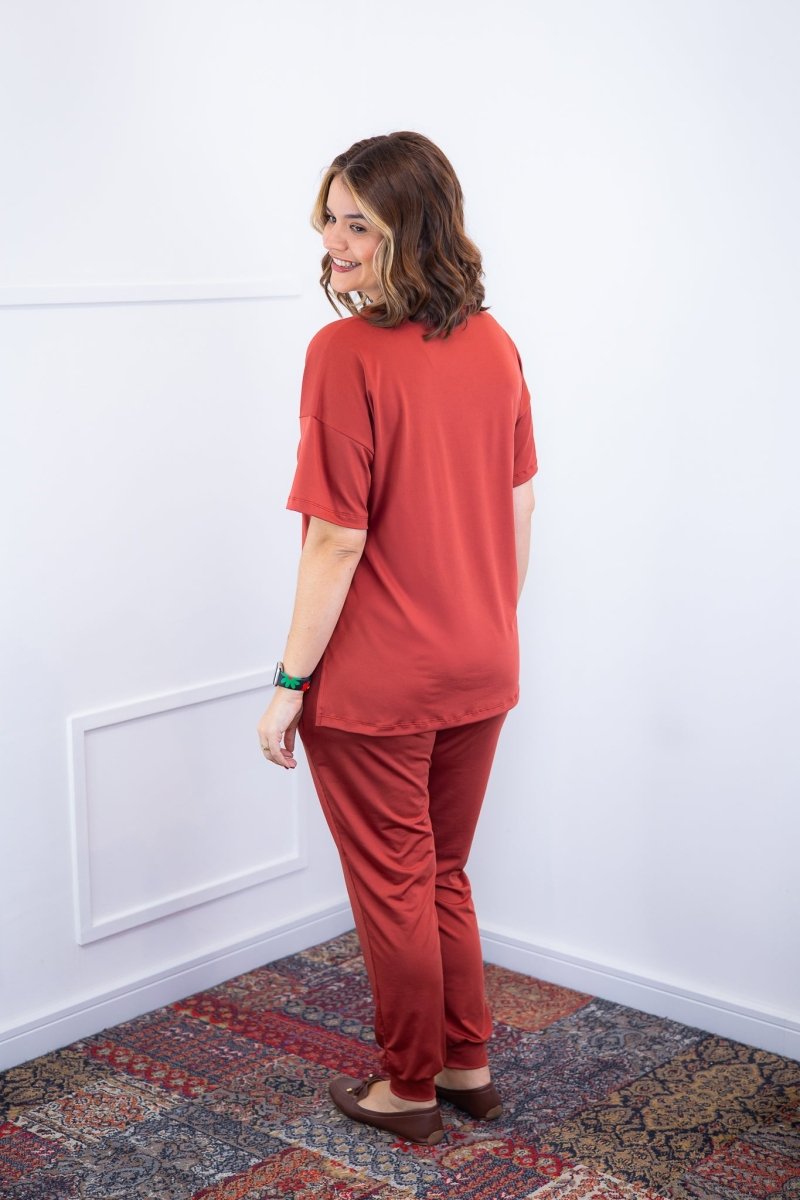 Conjunto Flórida - Malha Confort Calça e Blusa de Gola V