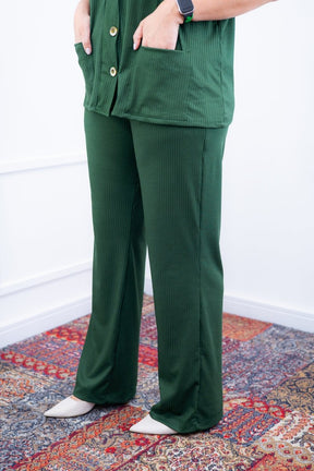 Conjunto Itália - Em Malha Canelada com Colete de Botões e Calça Pantalona