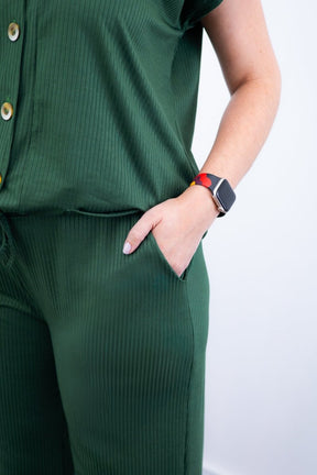 Conjunto Itália - Em Malha Canelada com Colete de Botões e Calça Pantalona