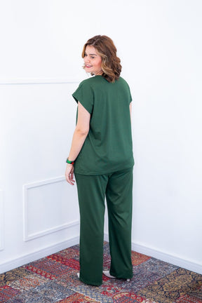 Conjunto Itália - Em Malha Canelada com Colete de Botões e Calça Pantalona