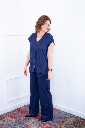 Conjunto Itália - Em Malha Canelada com Colete de Botões e Calça Pantalona